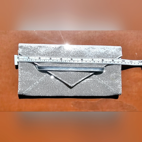 Victoria's Secret silver metallic Disco envelope clutch formal special occasion - Picture 12 of 14